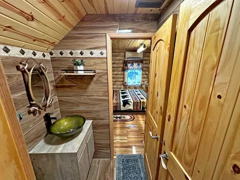 Bath - 3515 Union Ave, Steger, IL 60475 photo 7 of 12