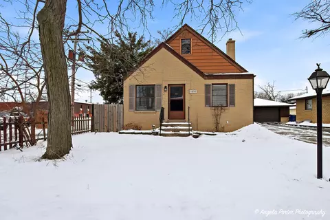 1810 Linden Ave, Waukegan, IL 60087