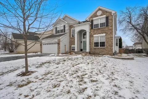 2263 Shiloh Dr, Aurora, IL 60503