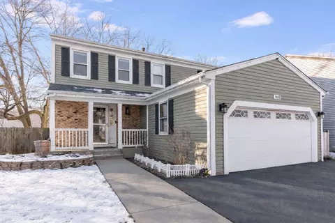 1655 Trafalgar Ln, Aurora, IL 60504