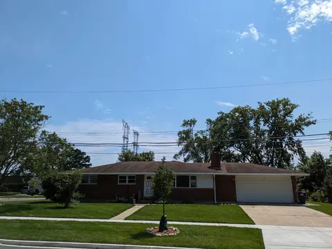 381 W Millers Rd, Des Plaines, IL 60016