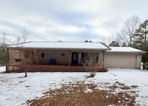 22 Zan Ln, Eddyville, IL 62928