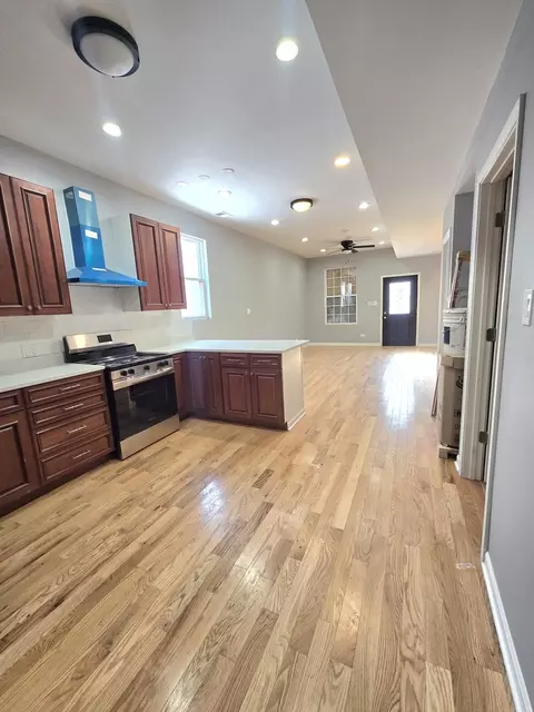 Kitchen - 628 E 92nd Pl, Chicago, IL 60619 photo 2 of 4