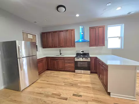 Kitchen - 628 E 92nd Pl, Chicago, IL 60619 photo 3 of 4