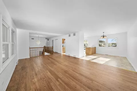 601 Edwards Ave, West Dundee, IL 60118 photo 5