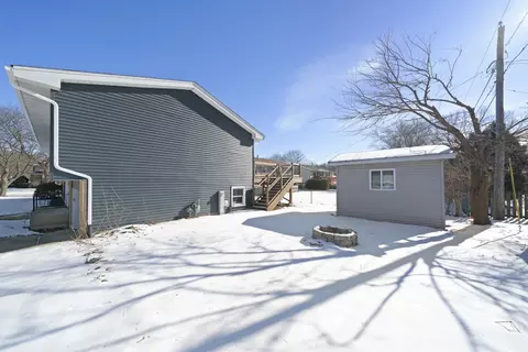 601 Edwards Ave, West Dundee, IL 60118 photo 29