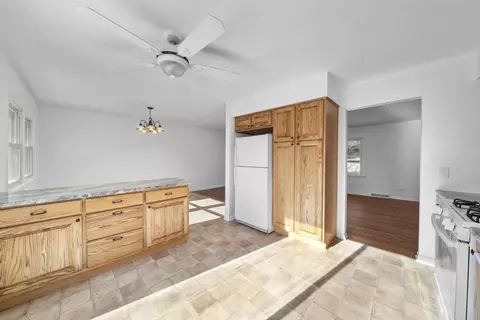 601 Edwards Ave, West Dundee, IL 60118 photo 10