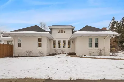 925 Elm St, Winnetka, IL 60093