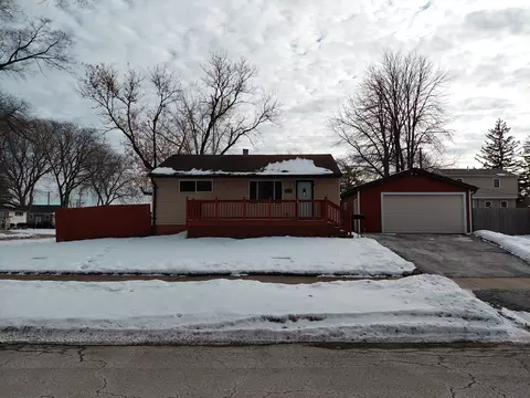 2231 W Cheyenne Rd, Waukegan, IL 60087