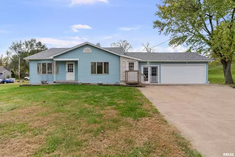 4435 Telegraph Rd, Davenport, IA 52804