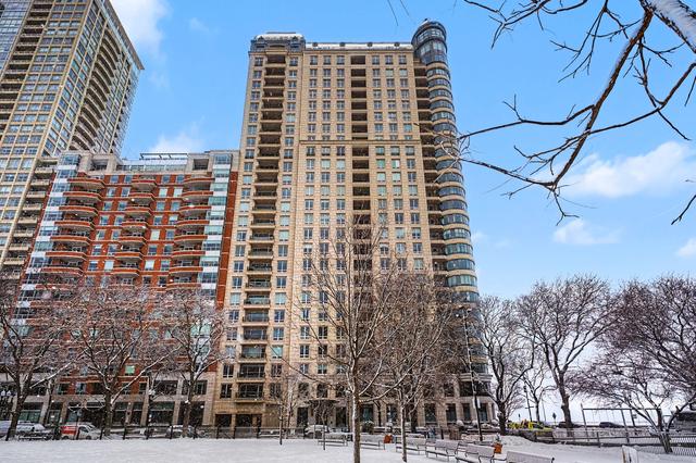 840 N Lake Shore Dr #302, Chicago, IL 60611