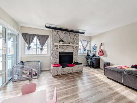 Living - 811 Beech Dr, Bolingbrook, IL 60440 photo 3 of 4