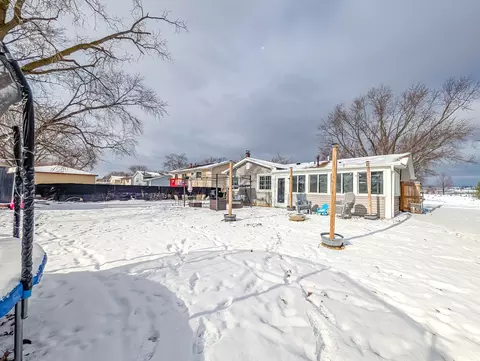 Exterior - 811 Beech Dr, Bolingbrook, IL 60440 photo 7 of 8