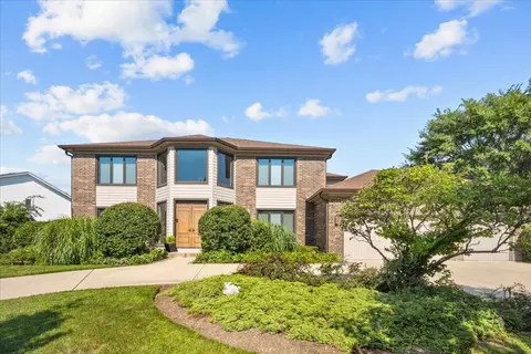 1438 Voltz Rd, Northbrook, IL 60062