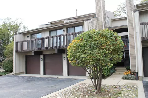 69 White Oaks Rd #69, Fox Lake, IL 60020