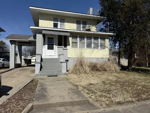 210 W Lincoln St, Harrisburg, IL 62946