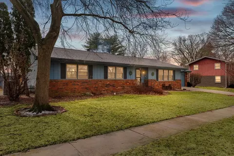 409 Park Lane Dr, Champaign, IL 61820