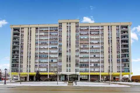 33 N Main St #3C, Lombard, IL 60148