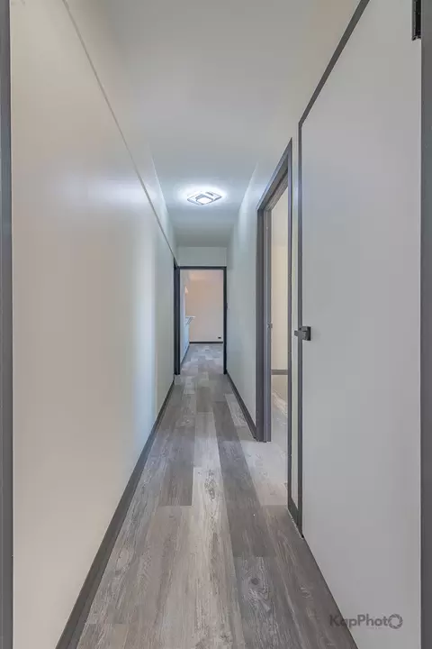 Entry Way - 7337 S South Shore Dr #902, Chicago, IL 60649 photo 2 of 3