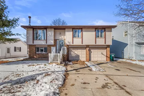2175 N Summit Ave, Decatur, IL 62526