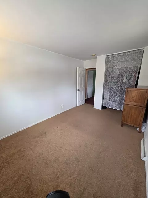 Bedroom - 2201 Kingfisher Ln, Rolling Meadows, IL 60008 photo 4 of 8