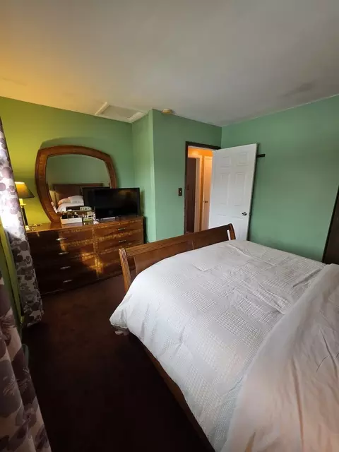 Bedroom - 2201 Kingfisher Ln, Rolling Meadows, IL 60008 photo 6 of 8