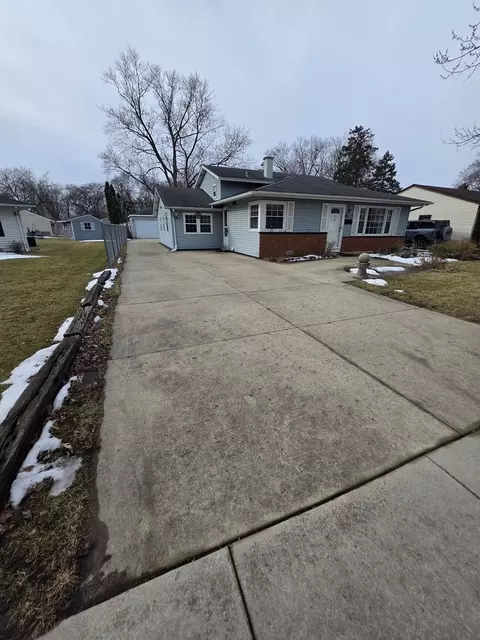 Other - 2201 Kingfisher Ln, Rolling Meadows, IL 60008 photo 2 of 11