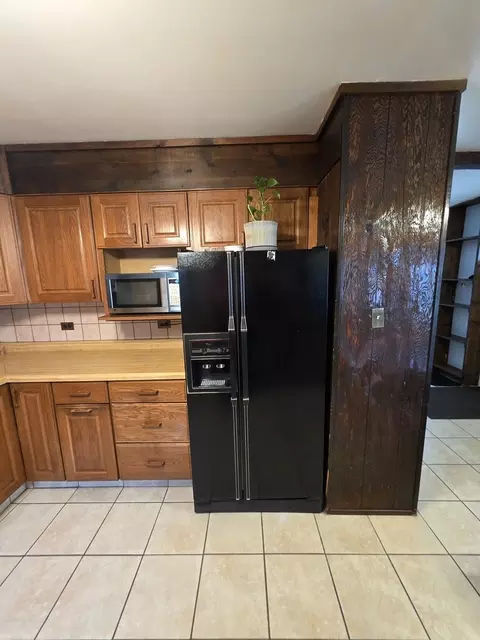 Kitchen - 2201 Kingfisher Ln, Rolling Meadows, IL 60008 photo 3 of 6