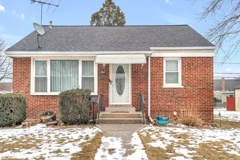 17617 Burnham Ave, Lansing, IL 60438