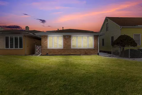 7745 Nashville Ave, Burbank, IL 60459