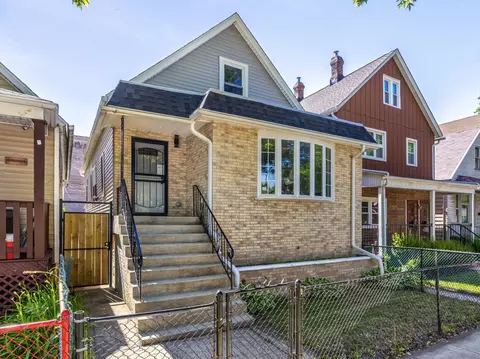 7324 S Maryland St, Chicago, IL 60619
