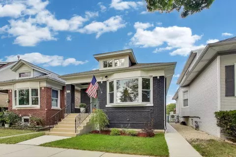 4240 N Mcvicker Ave, Chicago, IL 60634