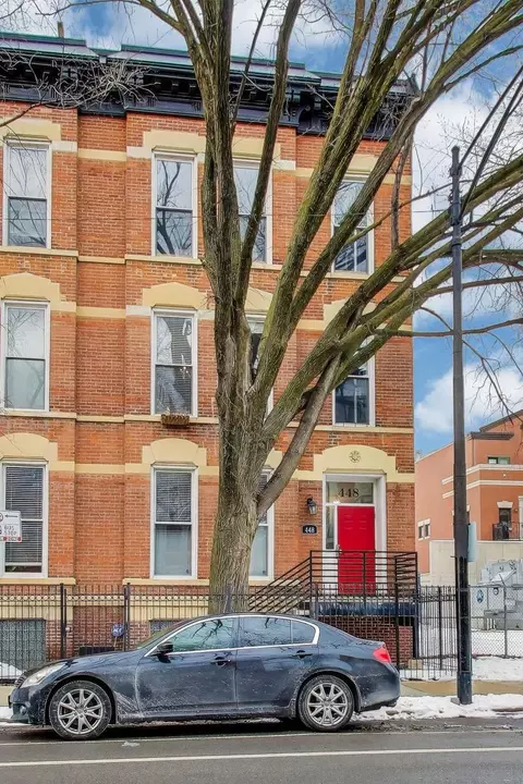 448 W Armitage Ave #2, Chicago, IL 60614