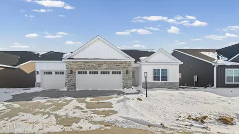 3904 Bay Cir, Champaign, IL 61822