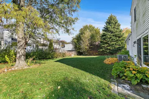 517 Sheffield Rd, Naperville, IL 60565 photo 24