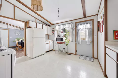 Other - 404 S Stott St, Genoa, IL 60135 photo 4 of 7