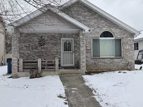 3117 Carpenter St, Steger, IL 60475