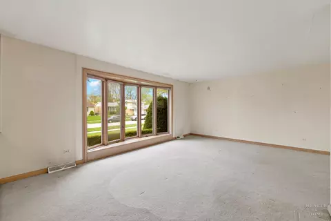 538 Westmere Rd, Des Plaines, IL 60016 photo 4