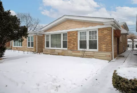 4211 W Devon Ave, Chicago, IL 60646