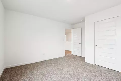 Bedroom - 1231 Wildflower Ln, Bartlett, IL 60103 photo 9 of 12