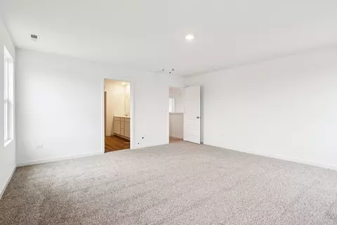 Bedroom - 1231 Wildflower Ln, Bartlett, IL 60103 photo 7 of 12