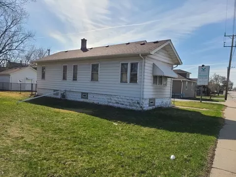 3117 Chicago Rd, Steger, IL 60475