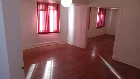 Living - 2334 E 68th St #B, Chicago, IL 60649 photo 1 of 1