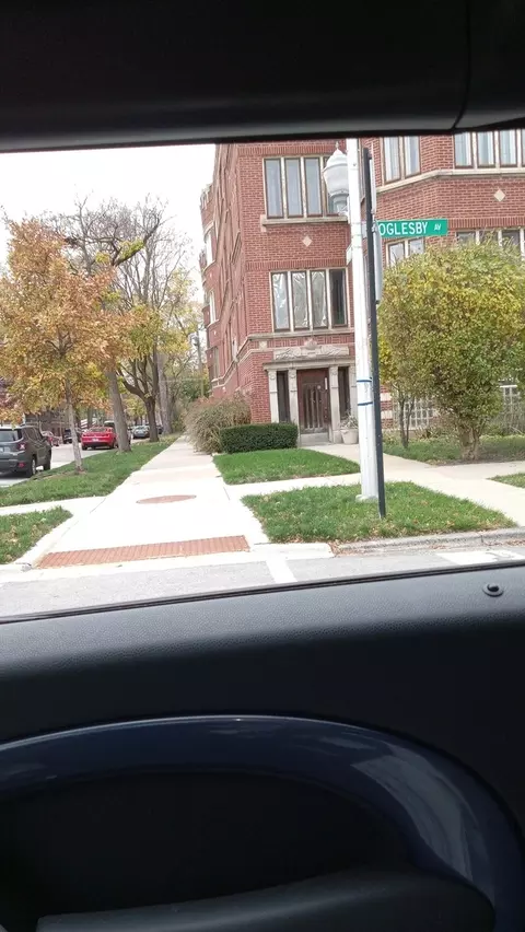 Exterior - 2334 E 68th St #B, Chicago, IL 60649 photo 1 of 1