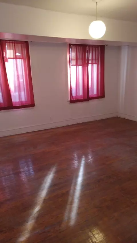 Other - 2334 E 68th St #B, Chicago, IL 60649 photo 3 of 6