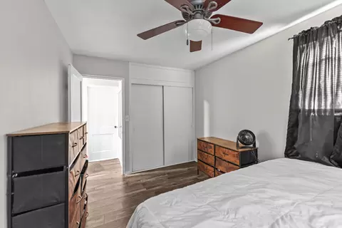 Bedroom - 1144 39th St, Moline, IL 61265 photo 2 of 4