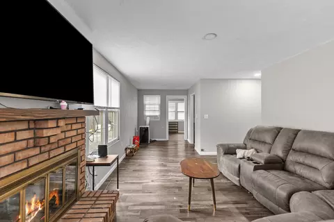 Entry Way - 1144 39th St, Moline, IL 61265 photo 1 of 1
