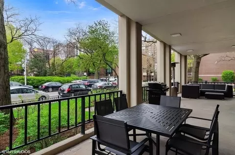 Exterior - Undisclosed, Chicago, IL 60610 photo 1 of 2