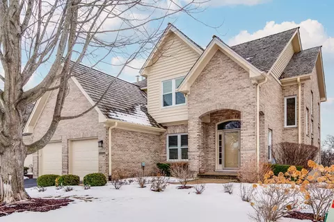 22087 W Vernon Ridge Dr, Mundelein, IL 60060