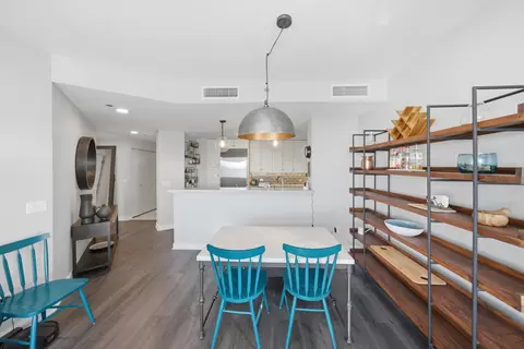 Dining - 60 E Monroe St #5304, Chicago, IL 60603 photo 2 of 4